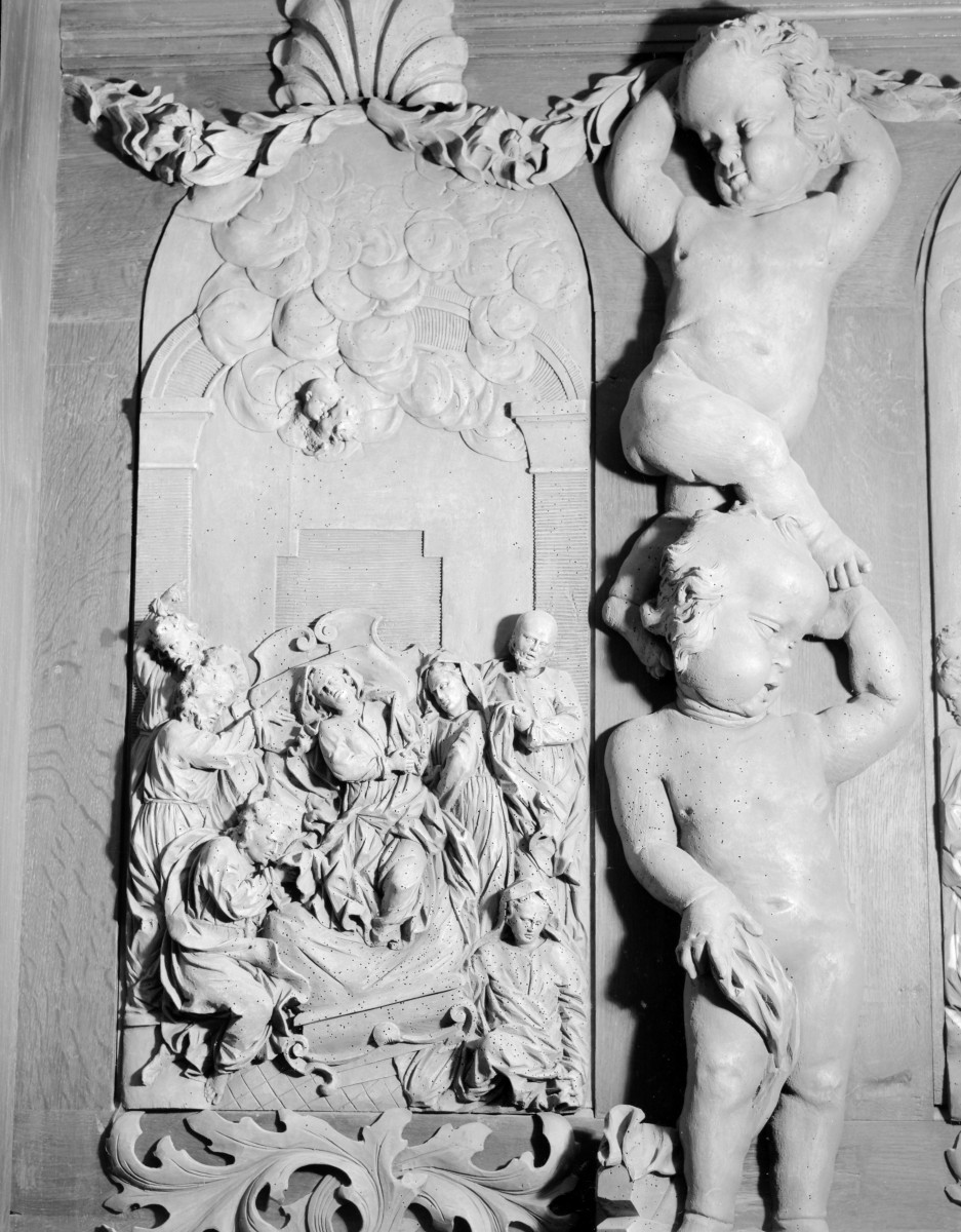 kościół parafialny pw. Wniebowzięcia NMP i Jana Chrzciciela - stalle, płaskorzeźba, scena "Zaśnięcie Marii", skan 1