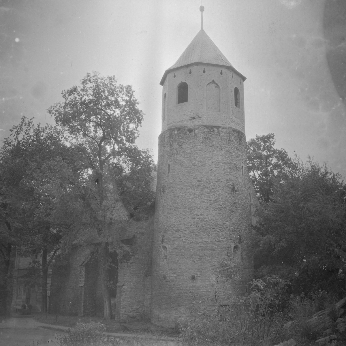 kościół pw. św. Gotarda /rotunda/ - widok od północnego - zachodu, skan 1