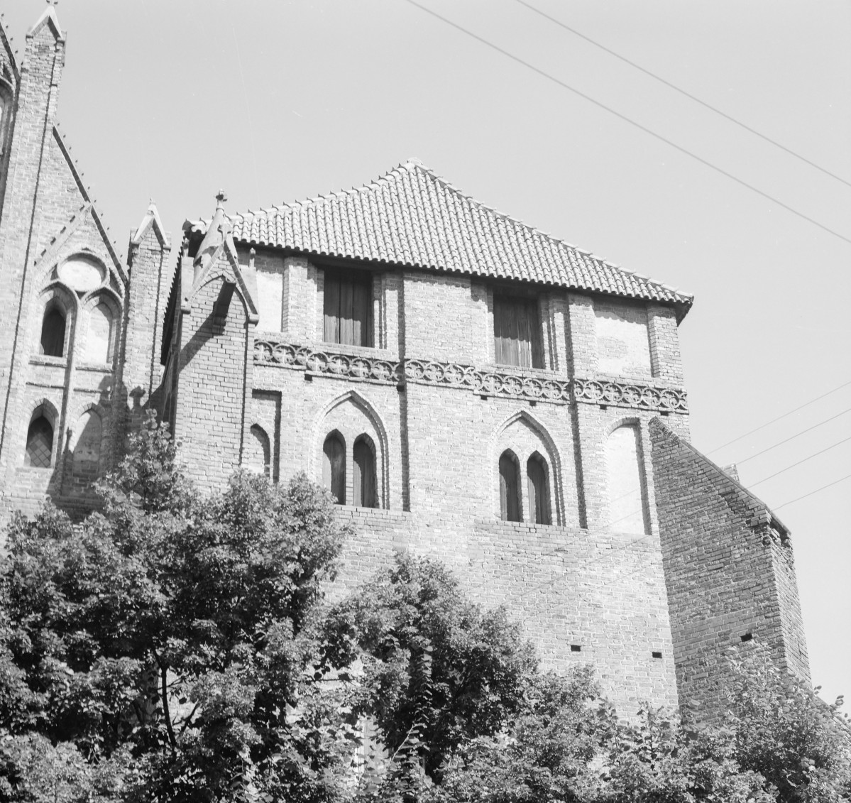 Kościół Wniebowzięcia Najświętszej Maryi Panny - górna konstrukcja kondygnacji wieży., skan 1