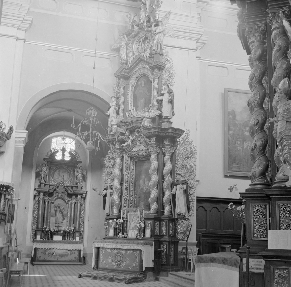 kościół Wniebowzięcia NMP - ołtarz boczny, skan 1