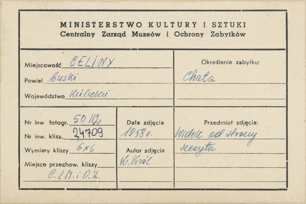 Chata drewniana - widok ogólny od strony szczytu - metryczka, skan 1