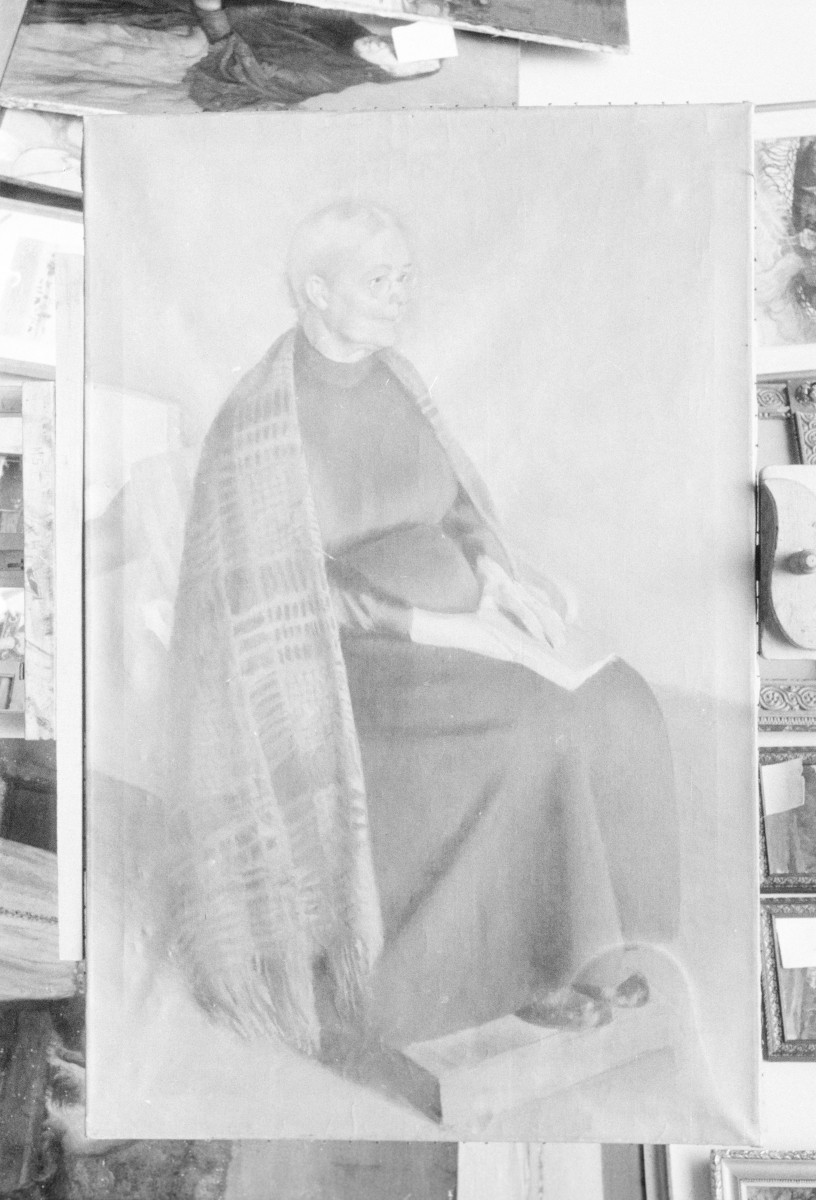 Muzeum Pomorskie w Toruniu, Mierzejewski Jacek "Portret babki", olej, płótno, 1240x810 mm, skan 1