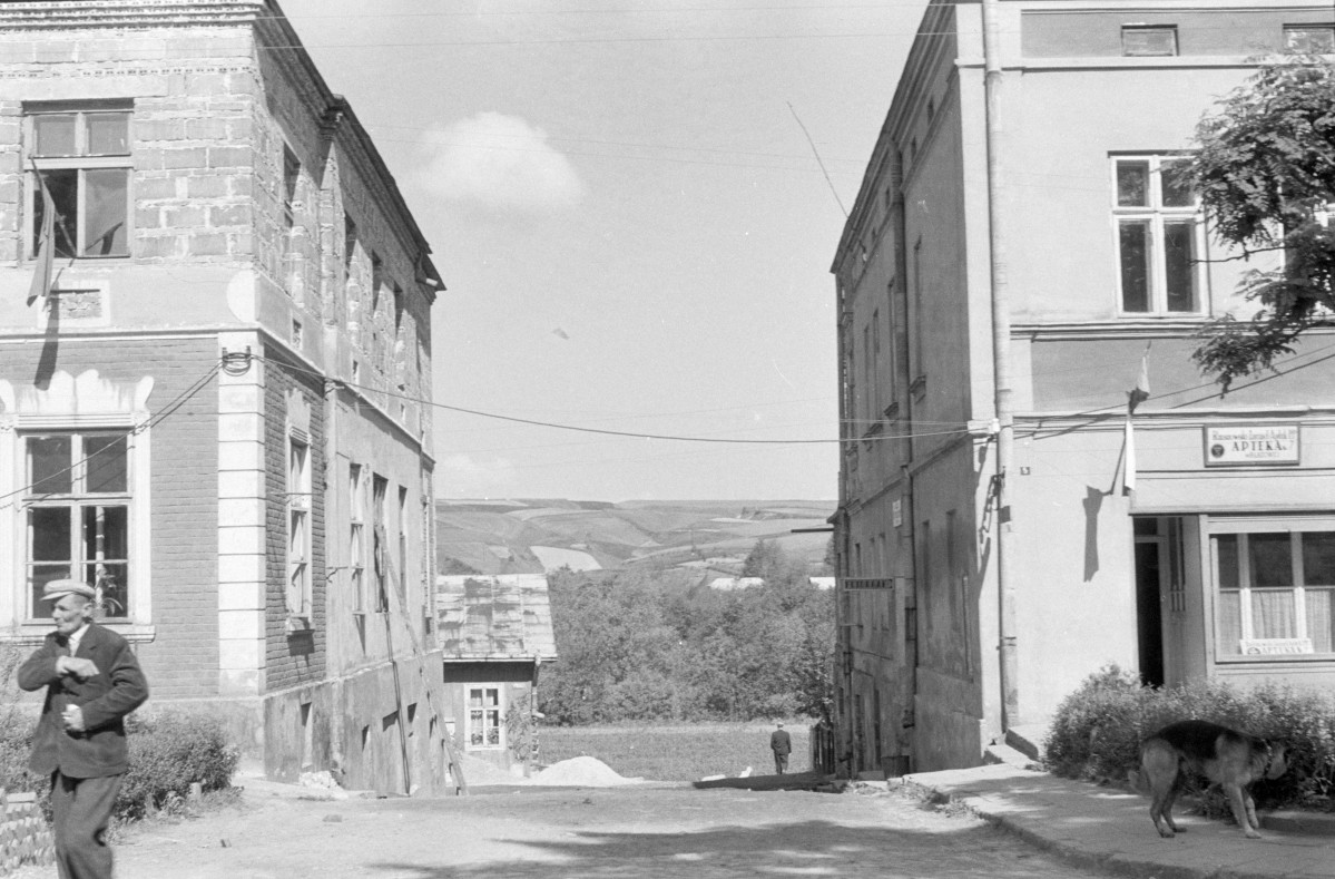 rynek pierzeja zachodnia, skan 1