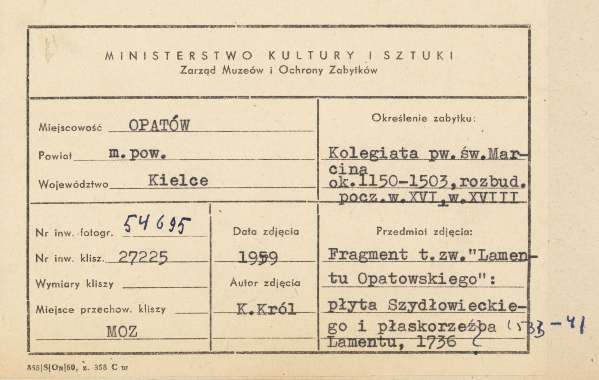 Kolegiata - wnętrze, widok centralnej części nagrobka  Krzysztofa Szydłowieckiego - metryczka

 , skan 1