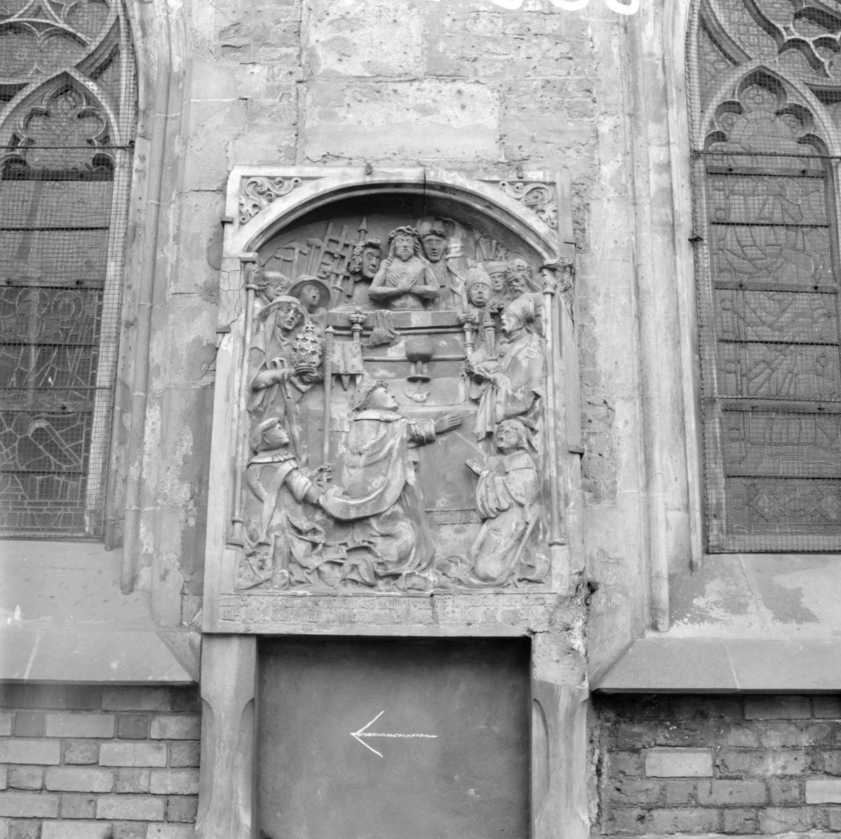 archikatedra św. Jana Chrzciciela - elewacja, epitafium Hansa Stegera, skan 1