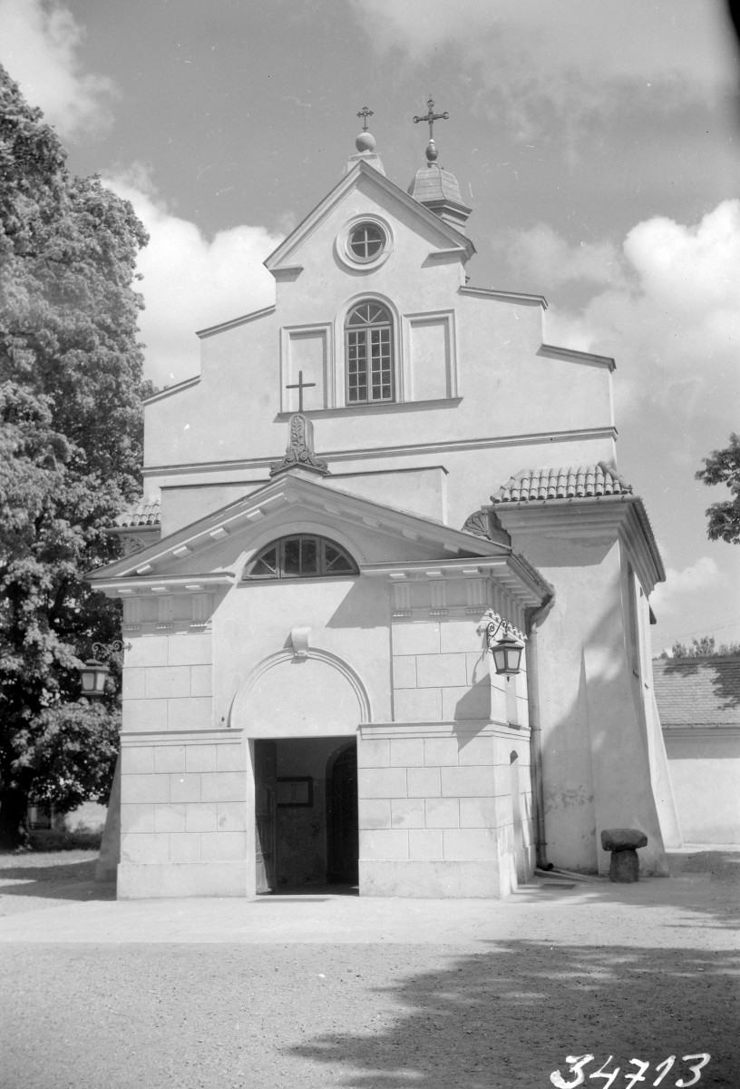 kościół świętej Marii Magdaleny - elewacja frontowa, skan 1