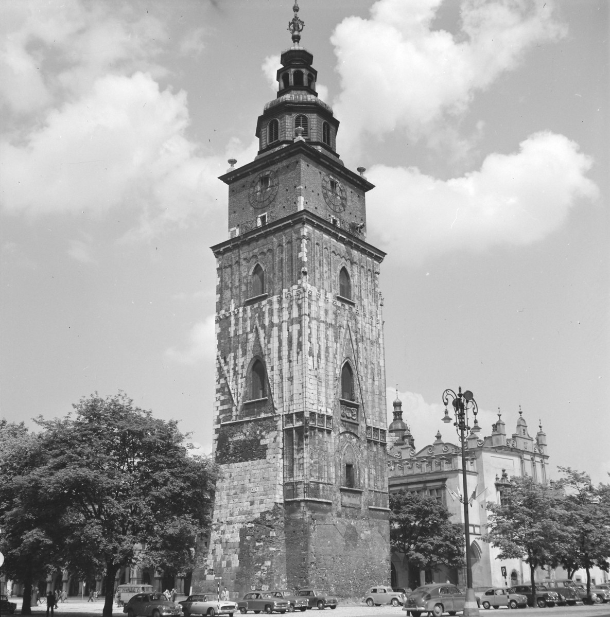 ratusz miejski - wieża ratuszowa - elewacja, skan 1