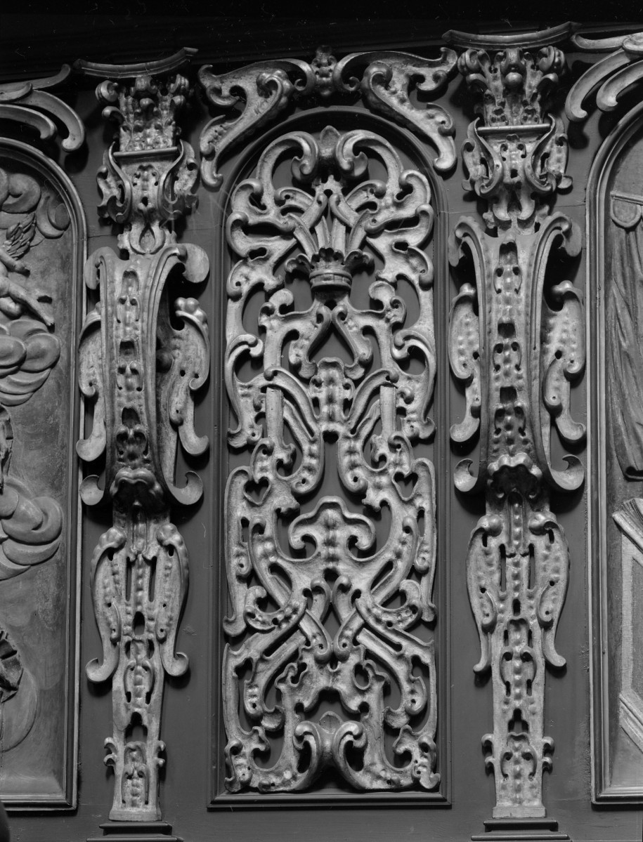 Kościół Mariacki pw. Wniebowzięcia Najświętszej Marii Panny - stalle w prezbiterium (ok. 1635) - ornament (fragment) - Möller, skan 1