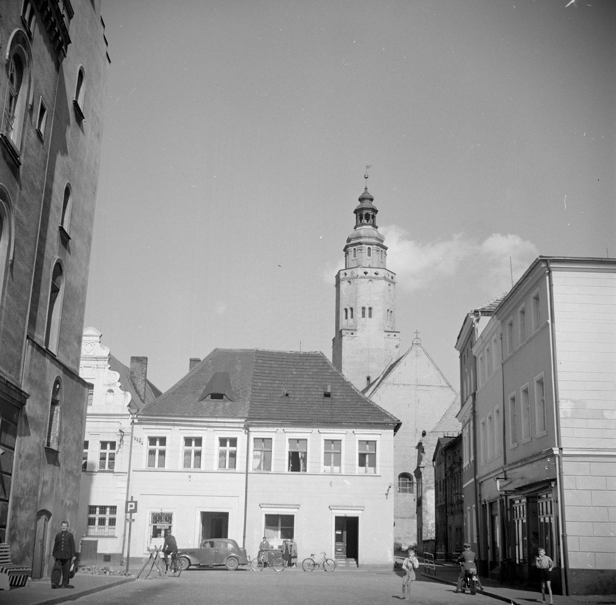 rynek, kamienice - elewacje, skan 1