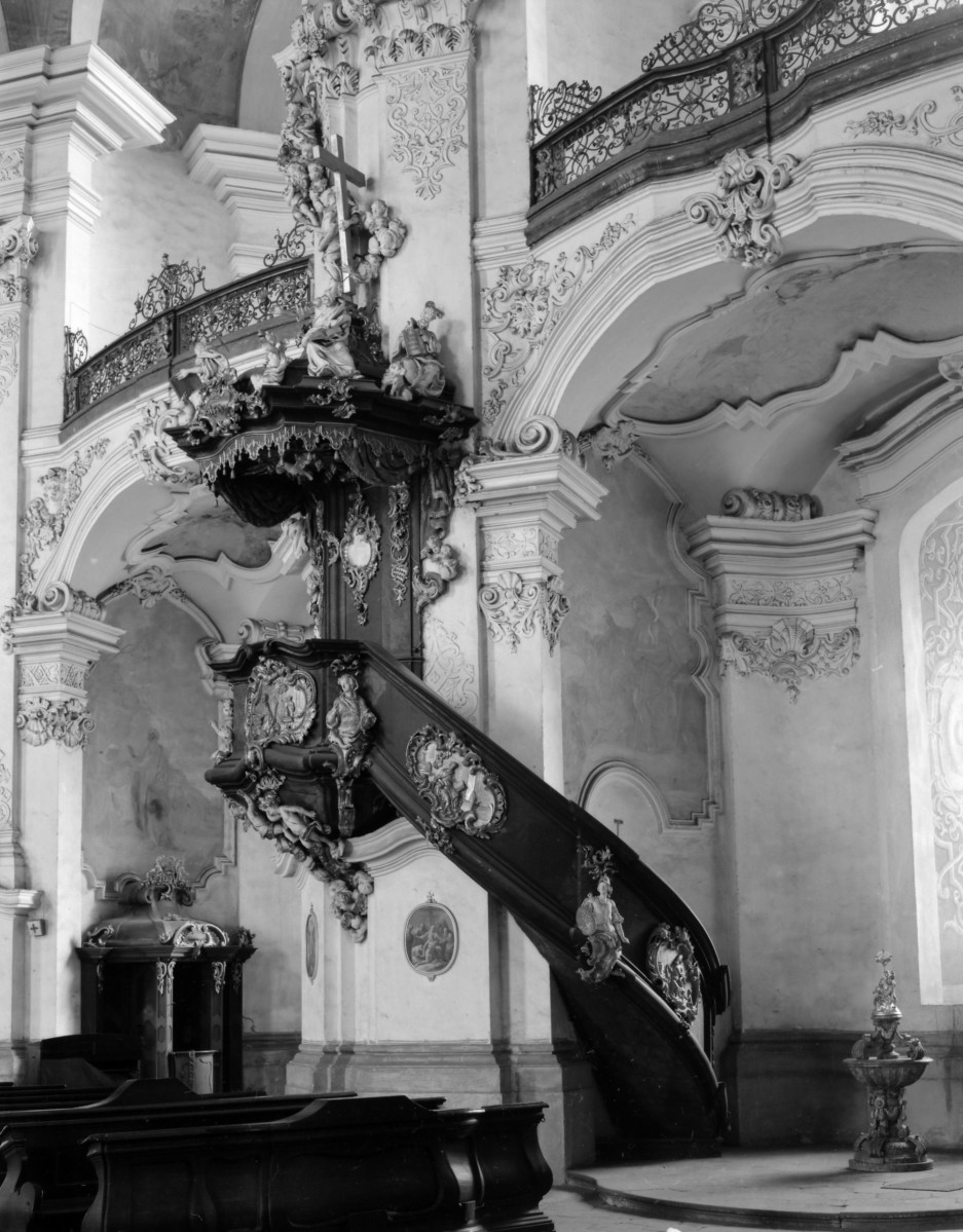 kościół, ob. parafialny pw. Wniebowzięcia Najświętszej Marii Panny - wnętrze: ambona, skan 1