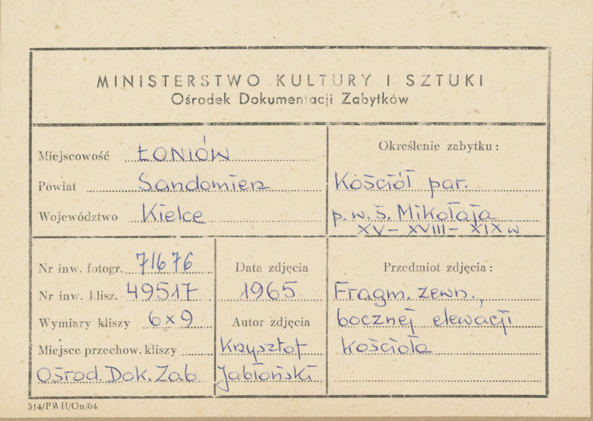 Kościół parafialny - fragment elewacji bocznej - metryczka


, skan 1