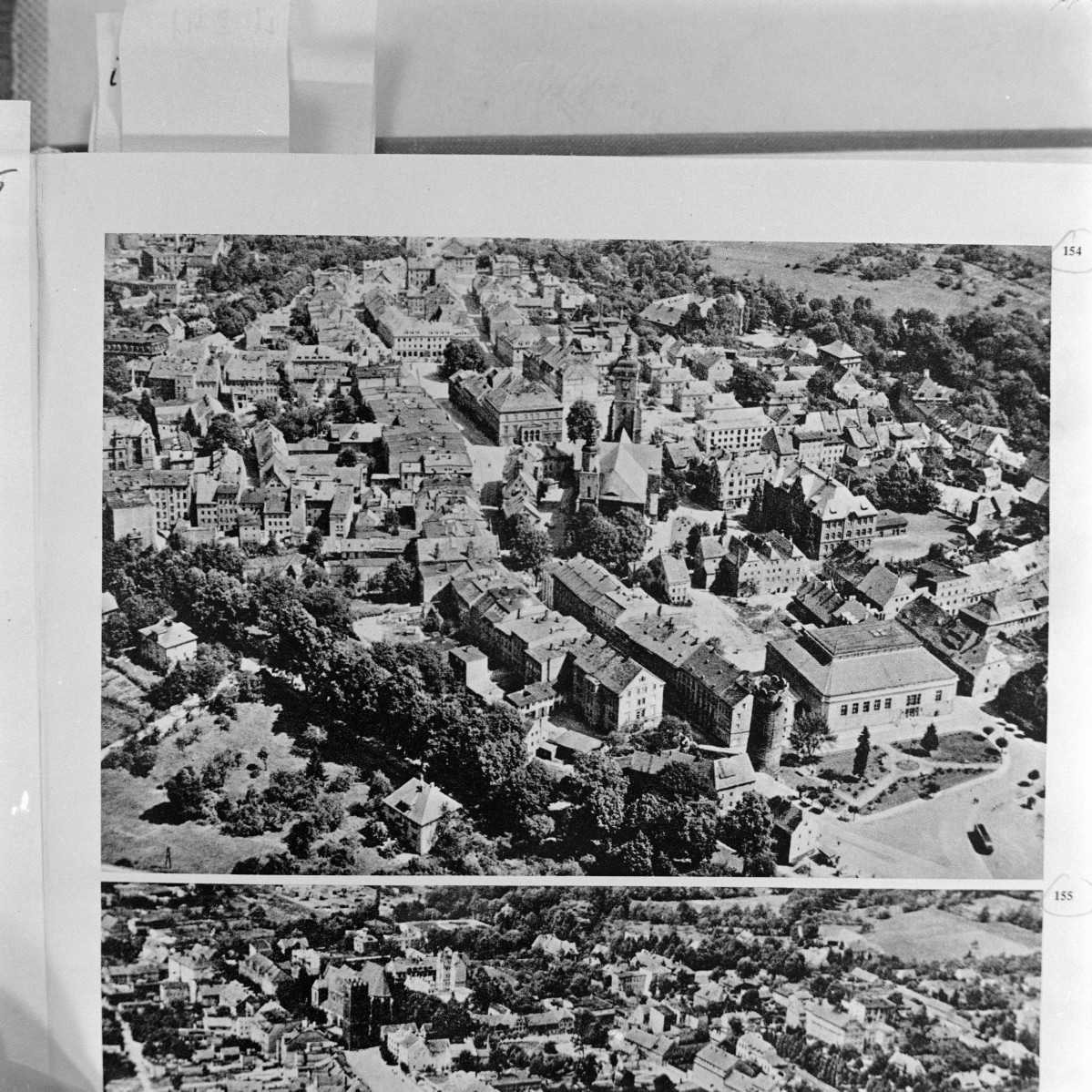 żródło: Sztuka polska do schyłku XIII w. - pod red. M. Walickiego, PWN 1969 - układ urbanistyczny, widok lotniczy, skan 1