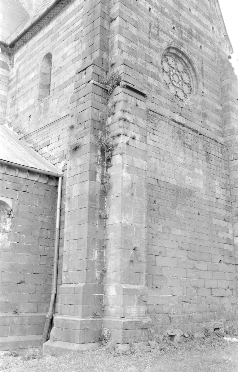 klasztor Cystersów, kościół Św. Floriana - elewacja pólnocna, transept, skan 1