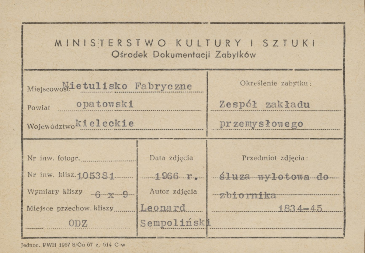 Zespół XIX w. zakładu przemysłowego - śluza piętrząca , widok ogólny - metryczka

, skan 1