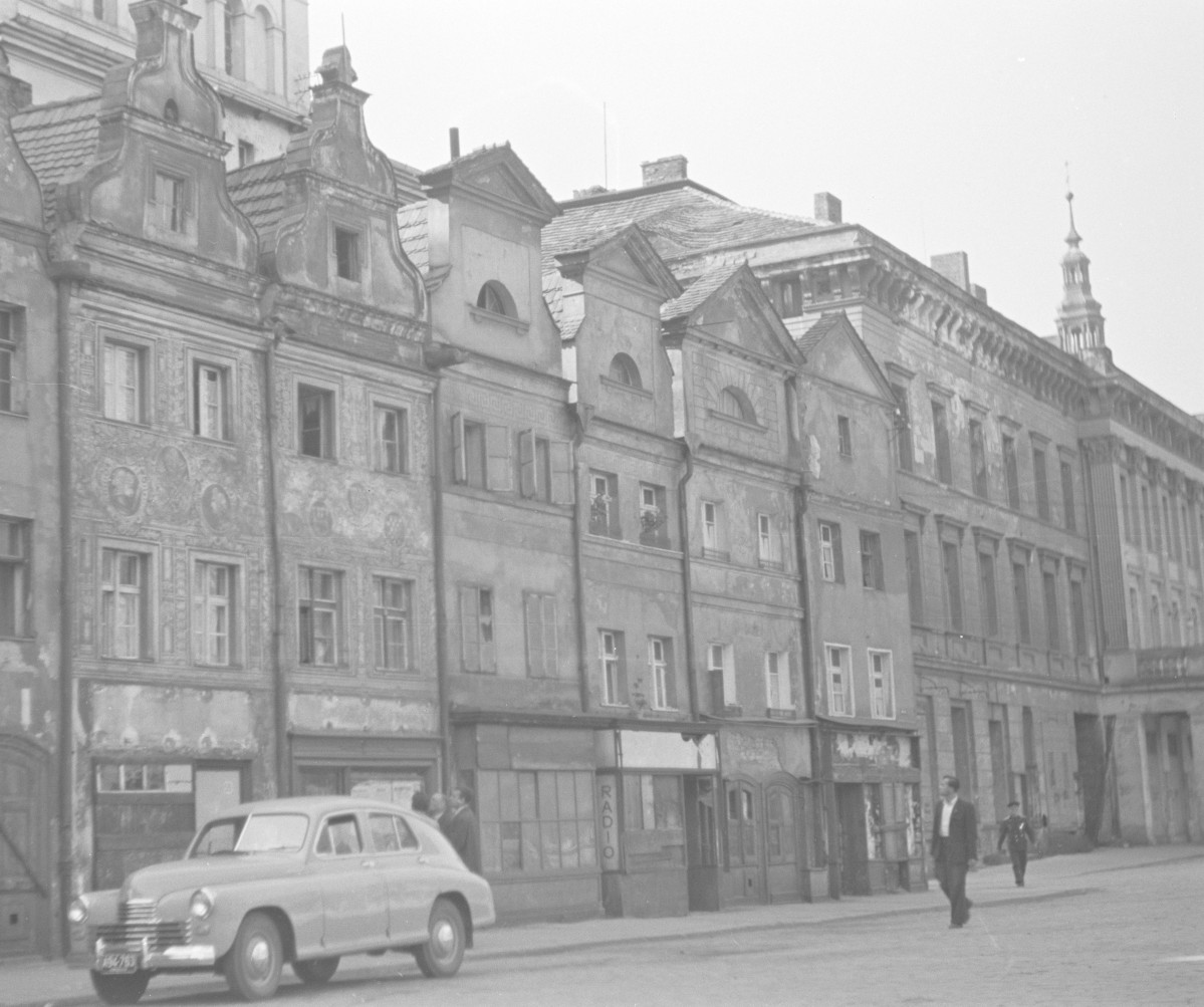 rynek domy - elewacja frontowa, skan 1