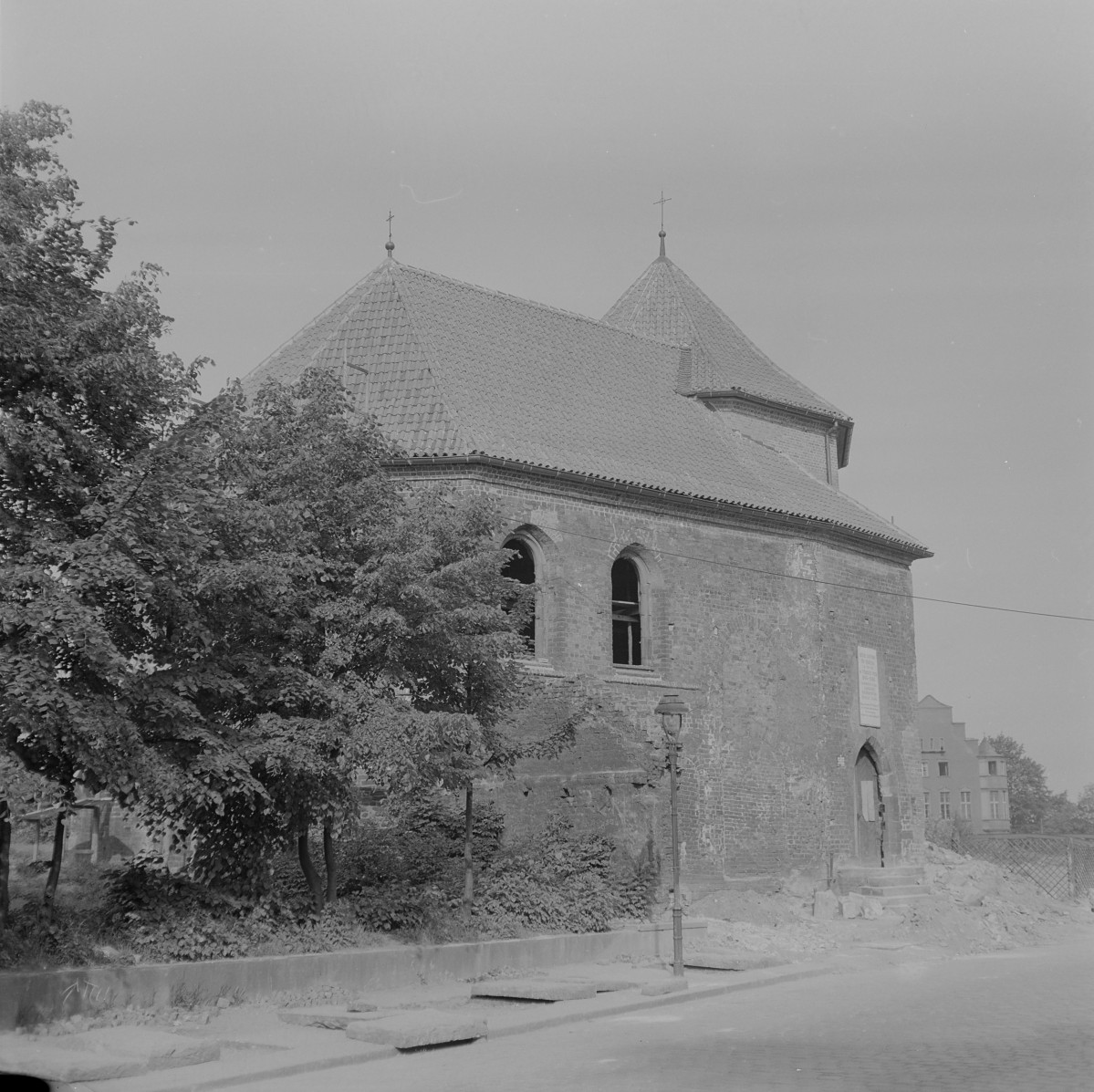 Kościół św. Marcina. Widok ogólny. Elewacja. , skan 1