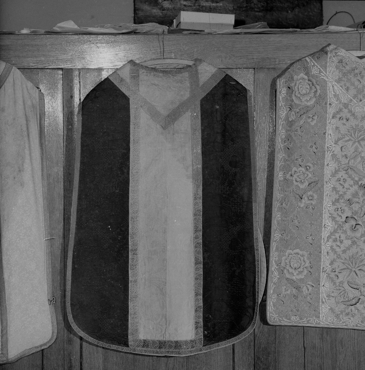 Kościół św. Katarzyny - granatowy ornat, skan 1