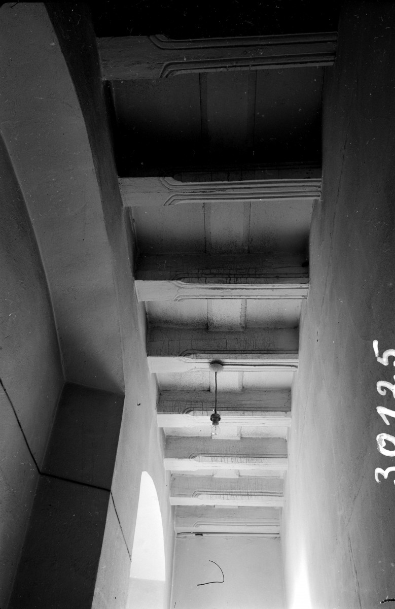 kamienice - wnętrze, strop I piętra, skan 1