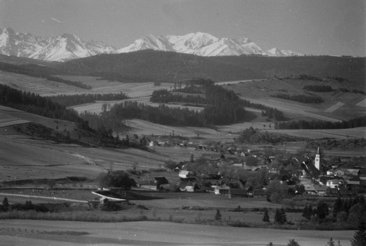 miasteczko  o Tatry - widok ogólny, skan 1