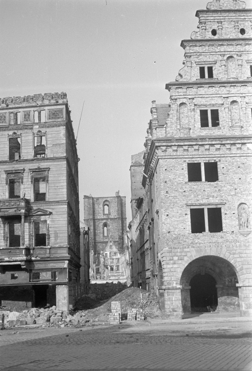 waga, fragment katedry, skan 1