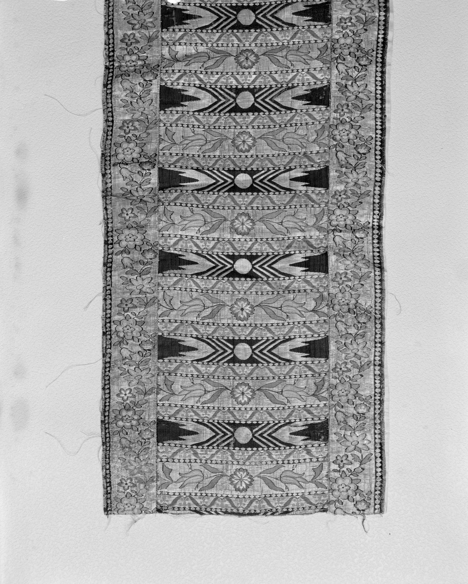 Muzeum Archidiecezjalne - zbiory - pas lity - Lipków /Paschalis Jakubowicz 1791 -1794 rok/ - wciąża /fragment/ - awers, skan 1