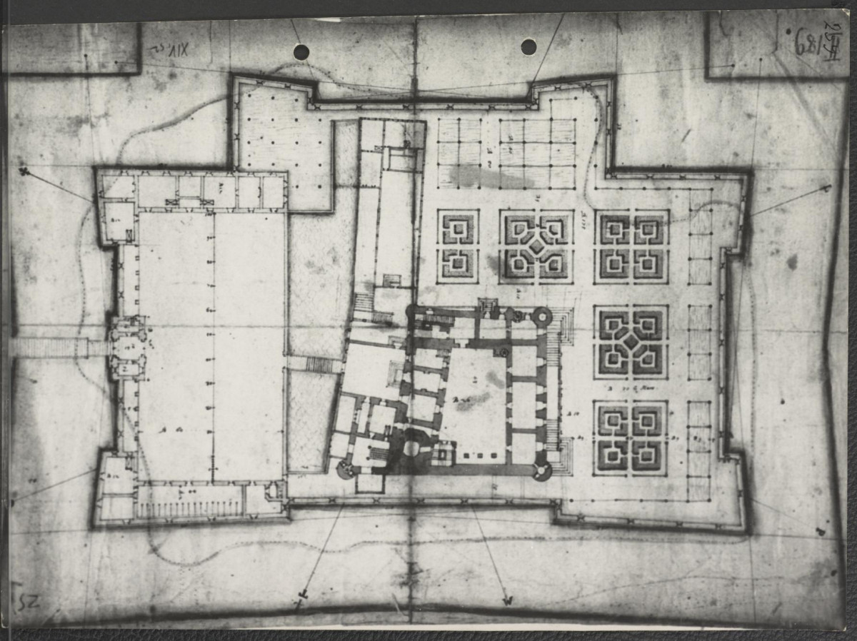 czarno - biała fotografia przedstawiająca plan nierozpoznanego pałacu w układzie bastionowym (styl "palazzo in fortezza") wraz z założeniem ogrodowym. Fotografia wykonana w Pracowni Fotomikrofilmowej Archiwum Dokumentacji Mechanicznej, skan 2