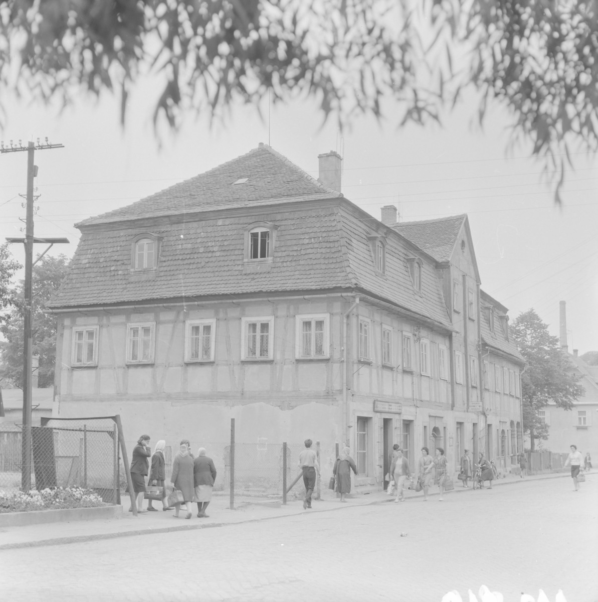 dom - widok ogólny, skan 1