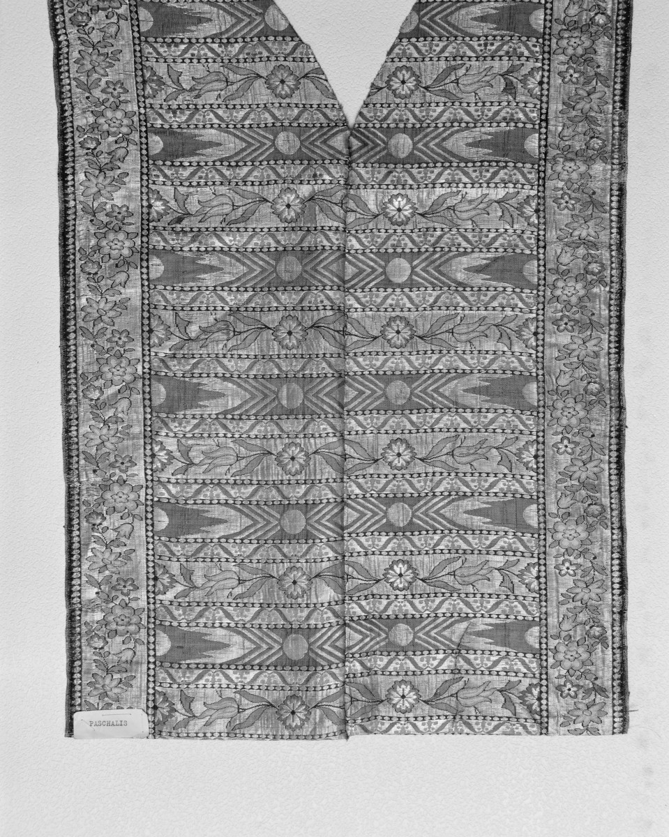 Muzeum Archidiecezjalne - zbiory - pas lity - Lipków /Paschalis Jakubowicz 1791 -1794 rok/ - wciąża /fragment/ - awers, skan 1