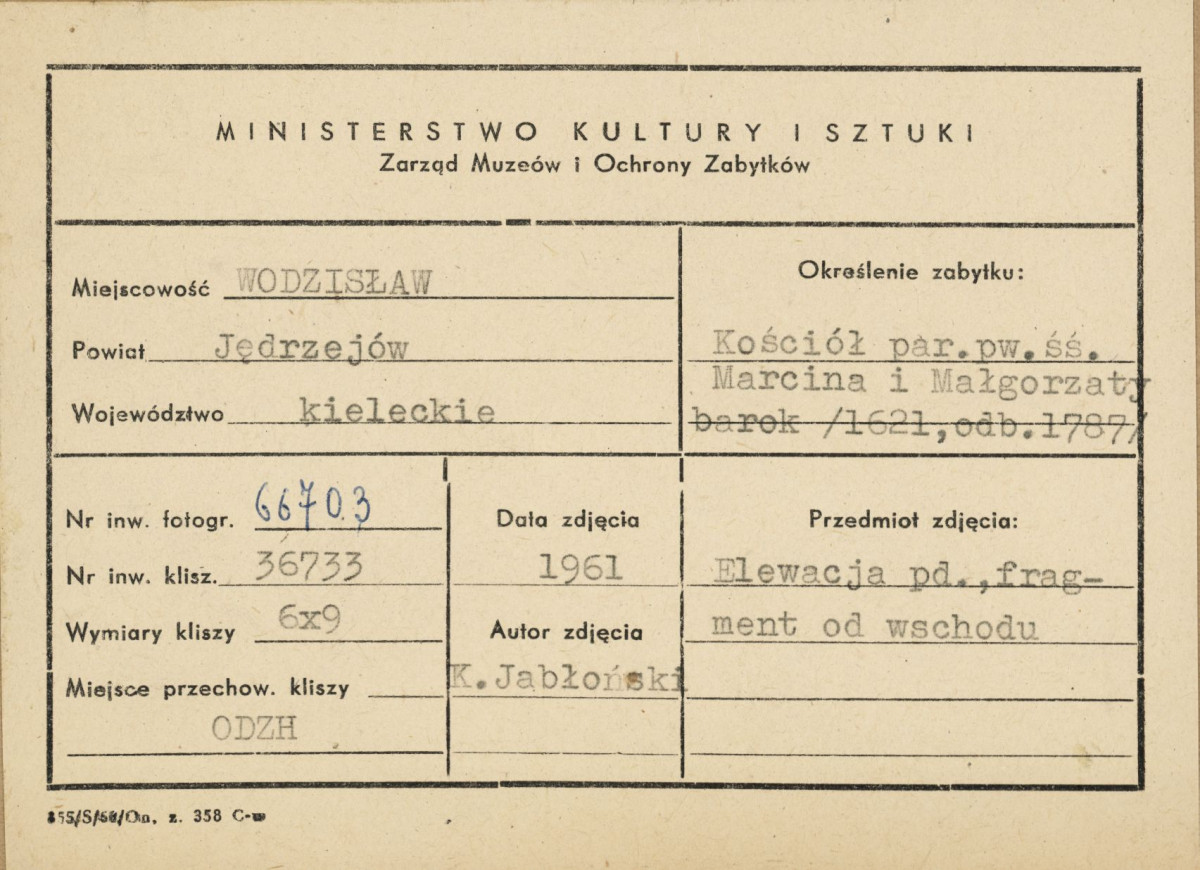 Kościół parafialny - fragment, widok od strony płd. - metryczka, skan 1