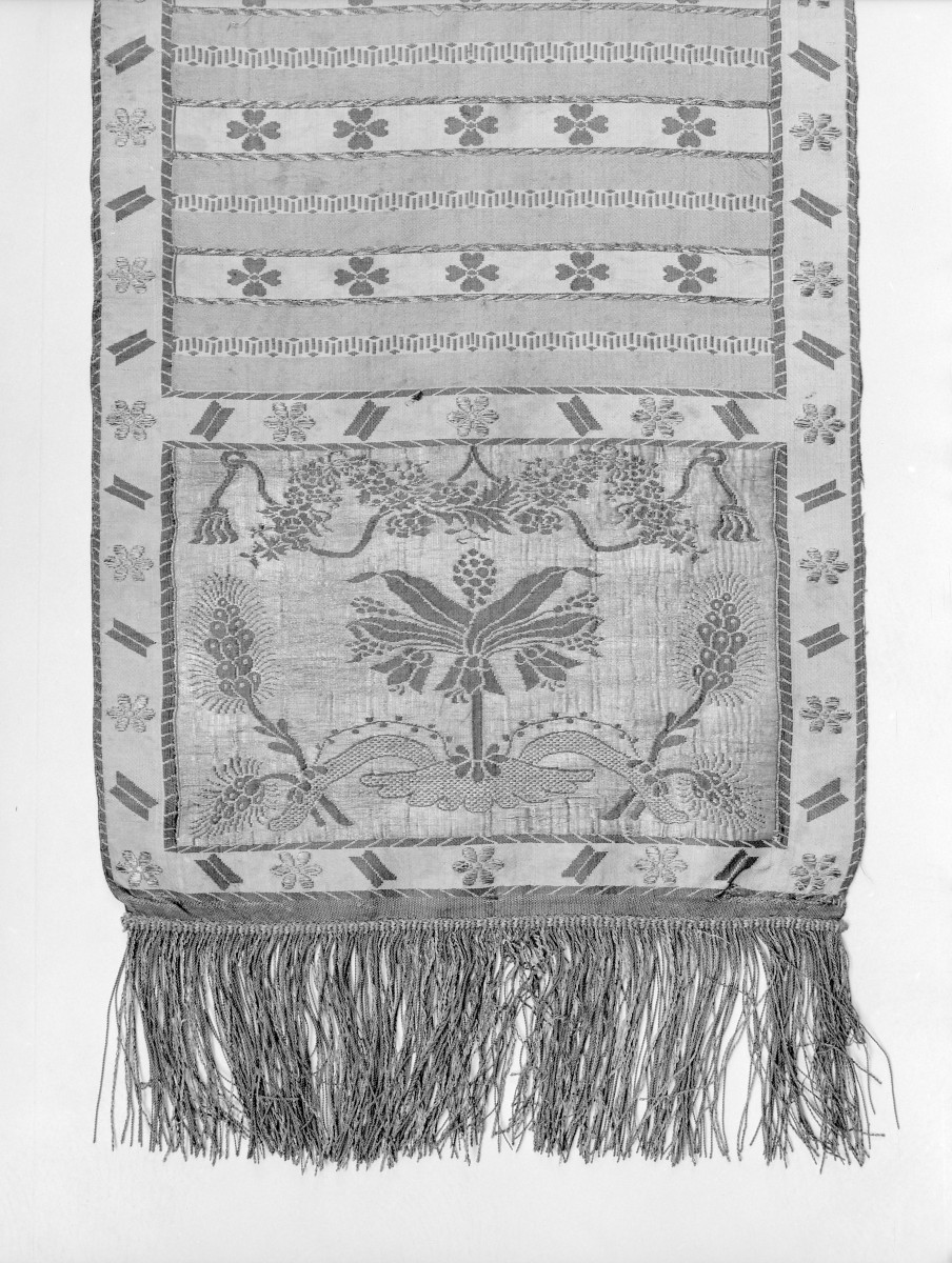 Muzeum Diecezjalne - zbiory - pas półlity dwustronny - Lyon /1785 - 1792 rok/ - głowa i wciąża /fragment/ - awers, skan 1