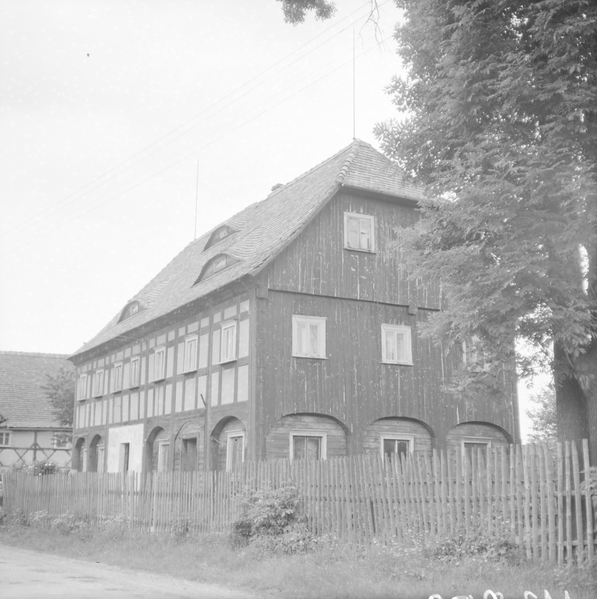 dom - widok ogólny, skan 1