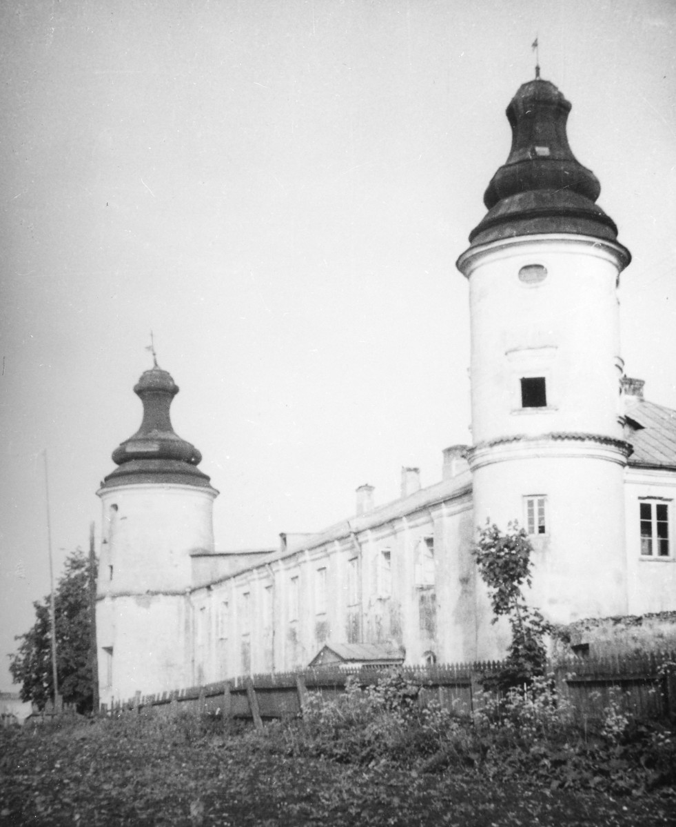 klasztor podominikański - elewacja, skan 1