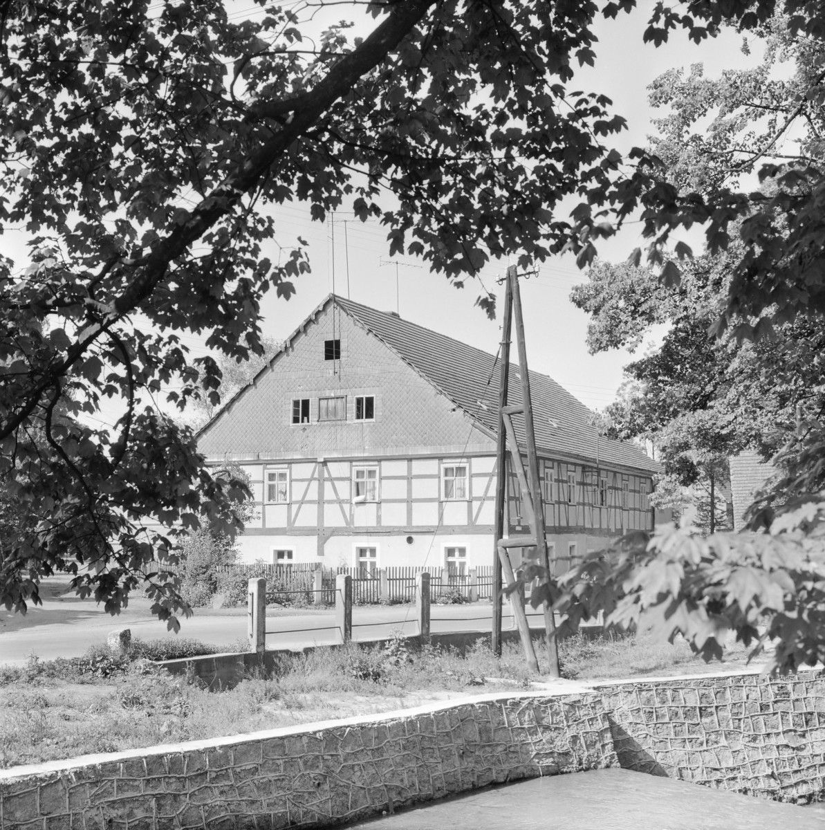 dom - widok ogólny, skan 1