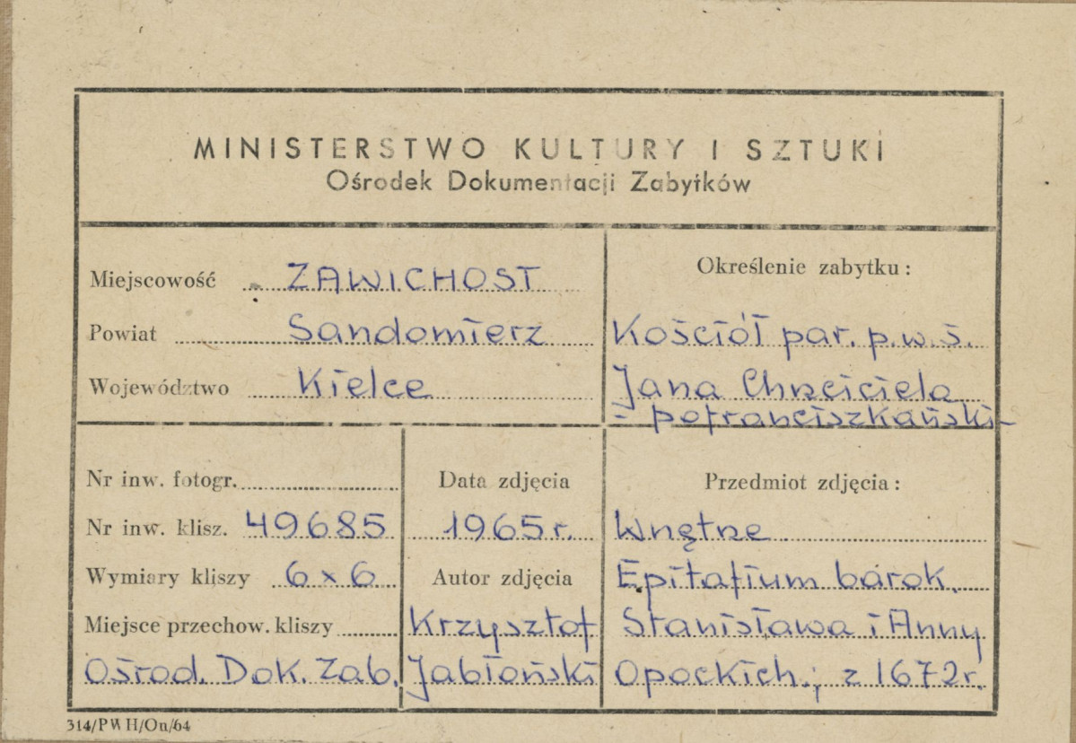 Zespół klasztorny - wnętrze kościoła, epitafium po zniszczeniach wojennych - metryczka, skan 1