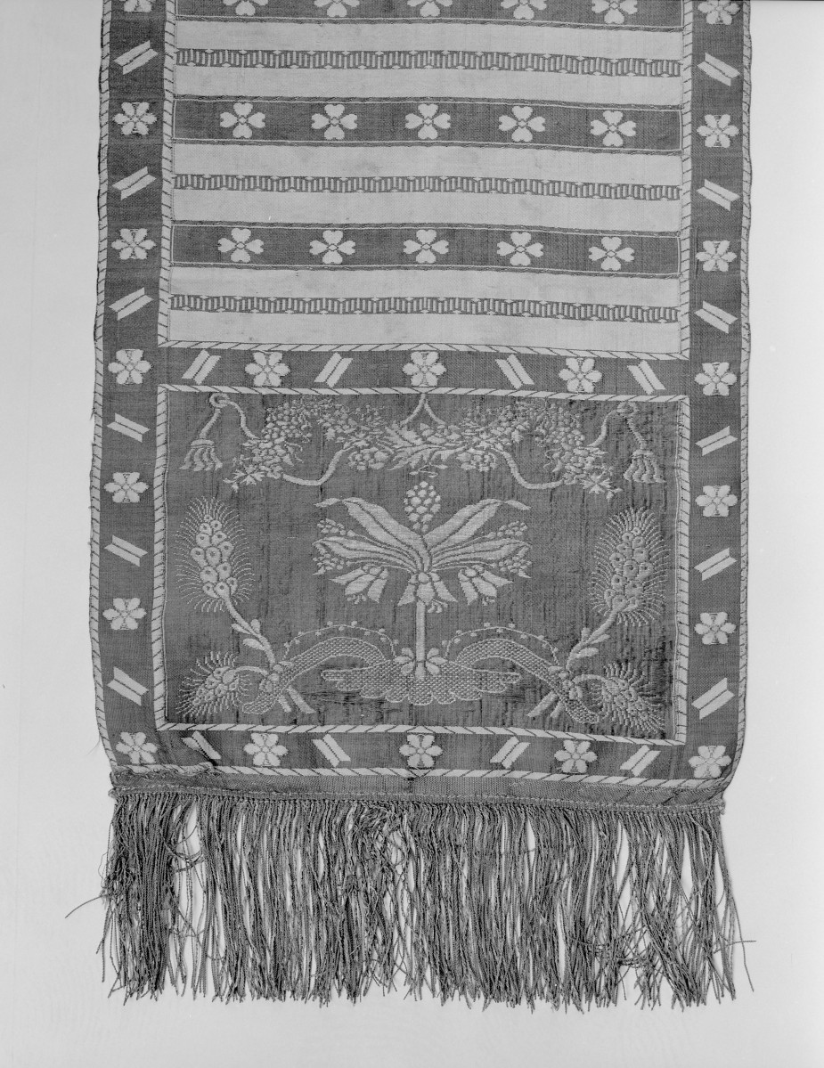 Muzeum Diecezjalne - zbiory - pas półlity dwustronny - Lyon /1785 - 1792 rok/ - głowa i wciąża /fragment/ - rewers, skan 1