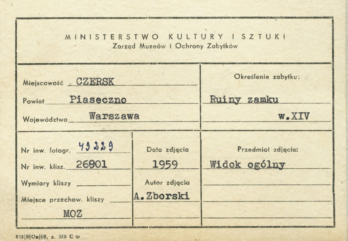 Ruiny zamku - widok ogólny od strony zach. - metryczka, skan 1
