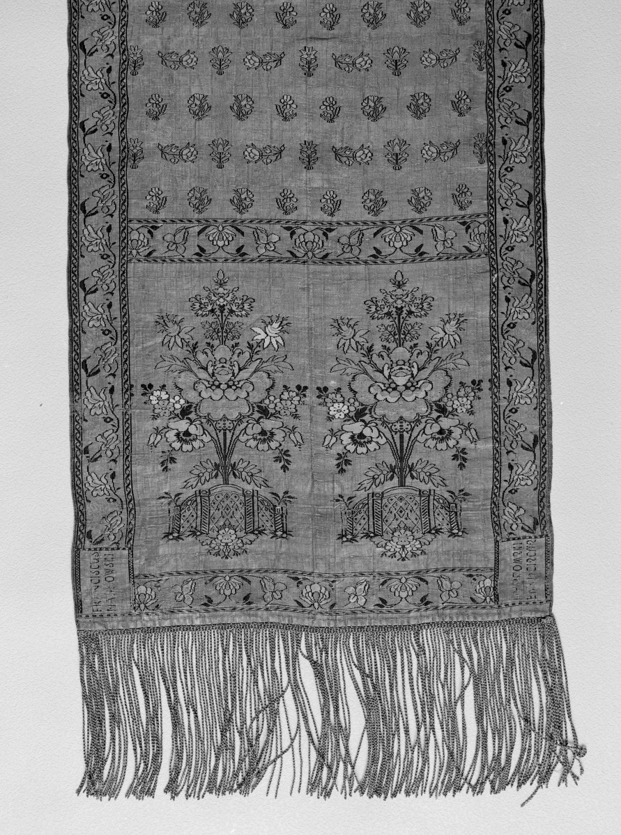 Muzeum Narodowe - od. Muzeum Sztuk Użytkowych - zbiory - pas lity dwustronny - Kraków /Franciszek Masłowski XVIII wiek/ - głowa i wciąża /fragment/ - awers, skan 1