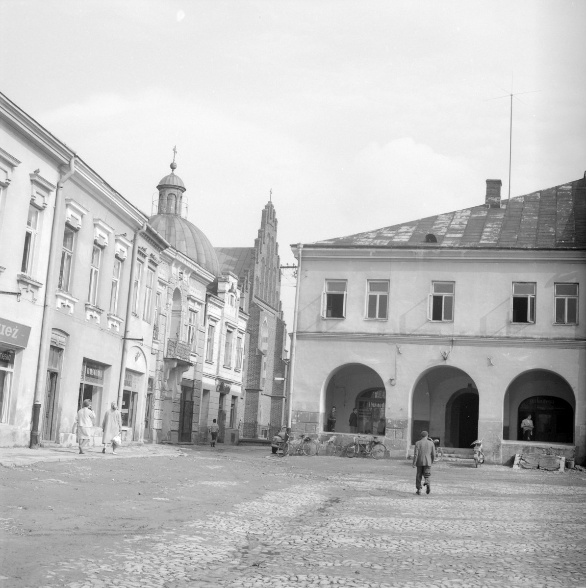 dom Curia Praetoriana - narożnik od strony rynku, skan 1