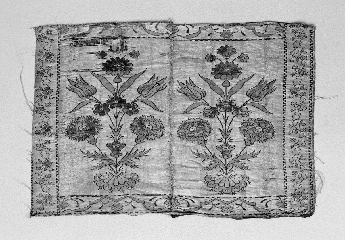 Muzeum Archidiecezjalne - zbiory - pas lity dwustronny - Lyon /1785 - 1792 rok/ - głowa i wciąża /fragment/ - awers, skan 1