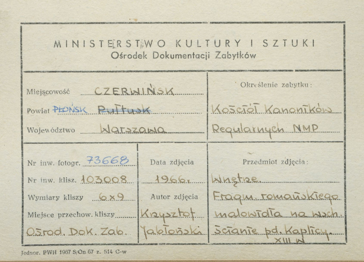 Zespół opactwa - kościół, kaplica św. Krzyża, fragment polichromii na ścianie wsch. - metryczka , skan 1