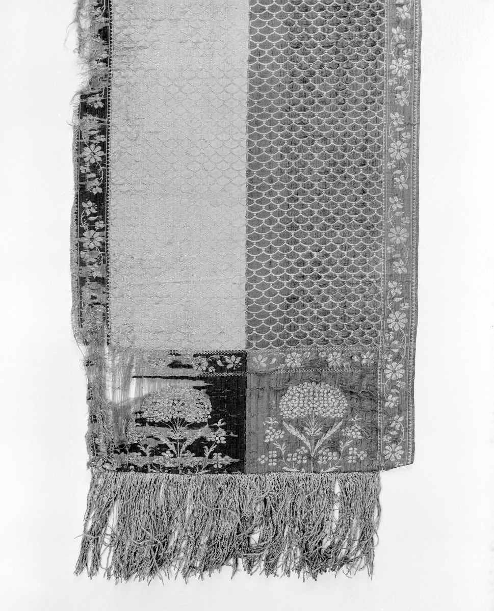 Muzeum Diecezjalne - zbiory - pas lity czterostronny - Warszawa lub Lipków /Paschalis Jakubowicz 1788 - 1794 rok/ - głowa i wciąża /fragment/ - rewers, skan 1