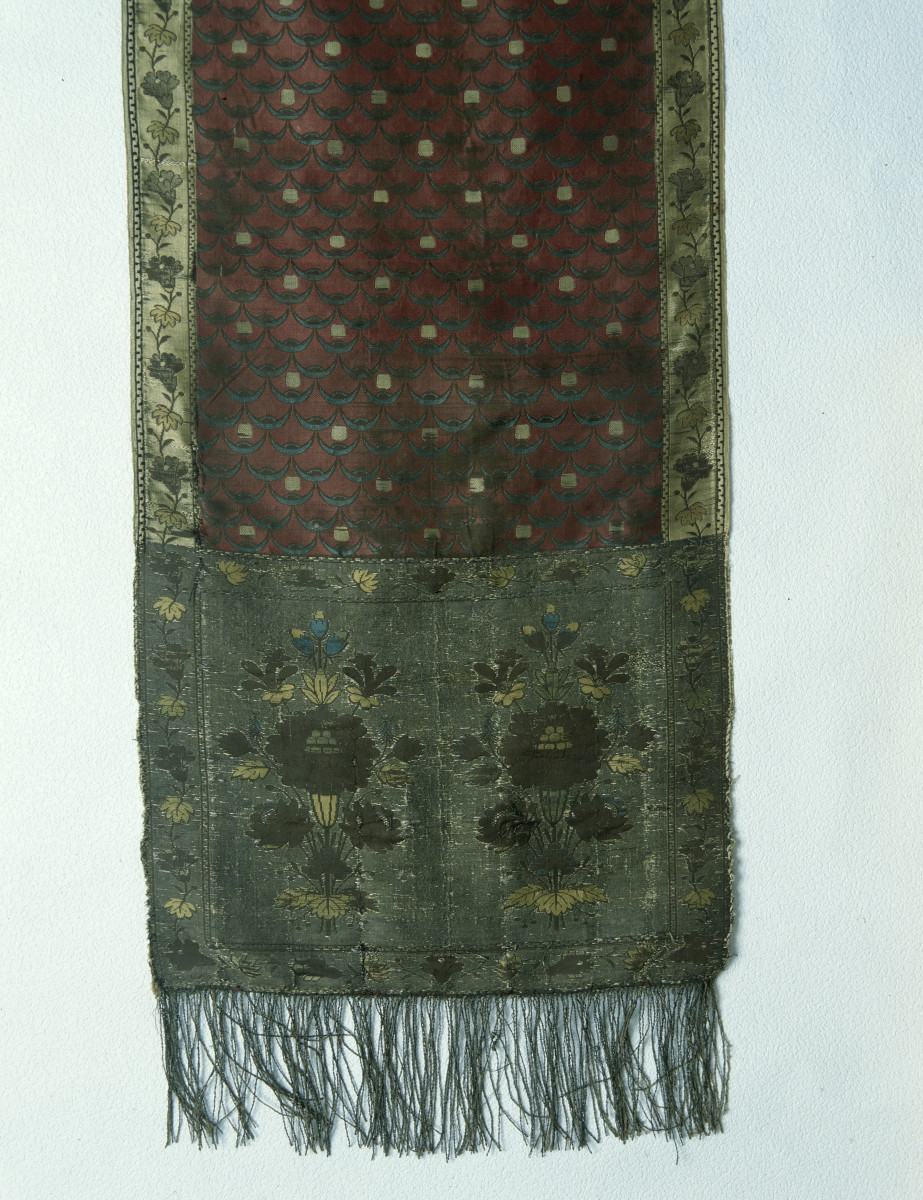 Muzeum im. Kazimierza Pułaskiego - zbiory - pas półlity dwustronny - Lyon /1785 - 1792 rok/ - głowa i wciąża /fragment/ - awers, skan 1