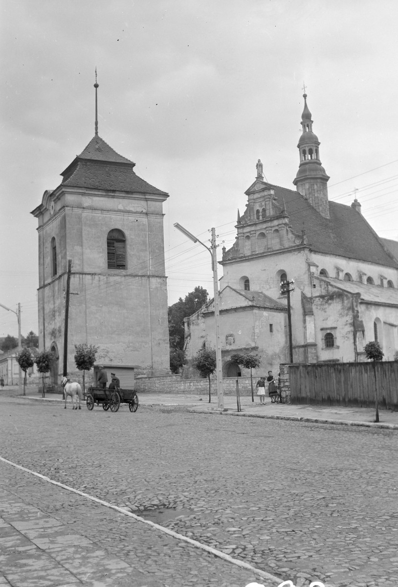 kościół, ob. parafialny pw. św. Jana Ewangelisty i dzwonnica - elewacja południowo-zachodnia, skan 1