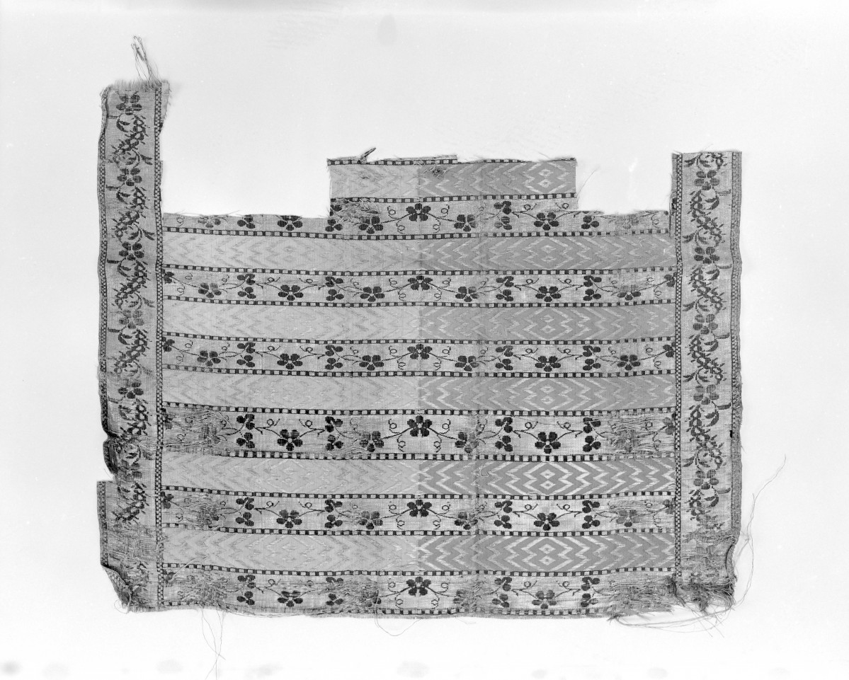 Muzeum Diecezjalne - zbiory - pas lity czterostronny - Warszawa lub Lipków /Paschalis Jakubowicz 1788 - 1790 rok/ - głowa i wciąża /fragment/ - awers, skan 1