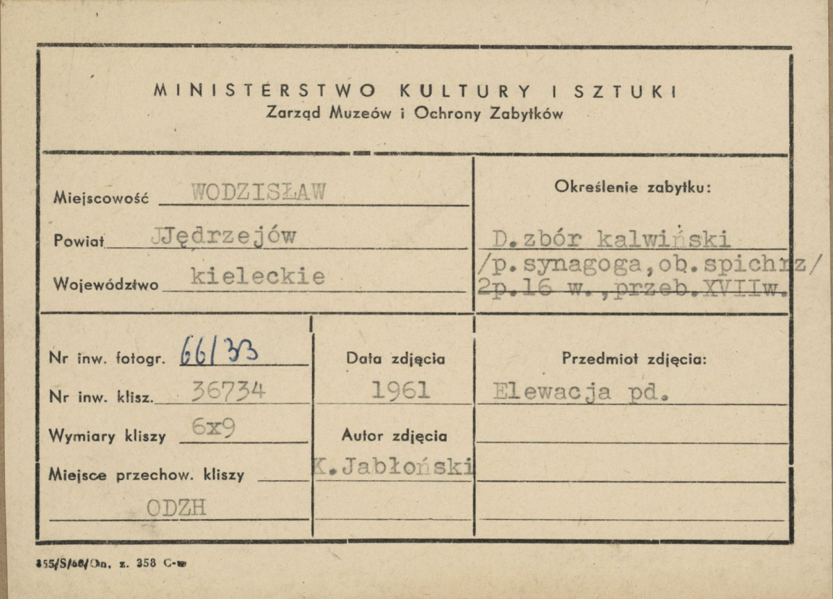Synagoga - widok ogólny od strony płd.- zach. - metryczka, skan 1