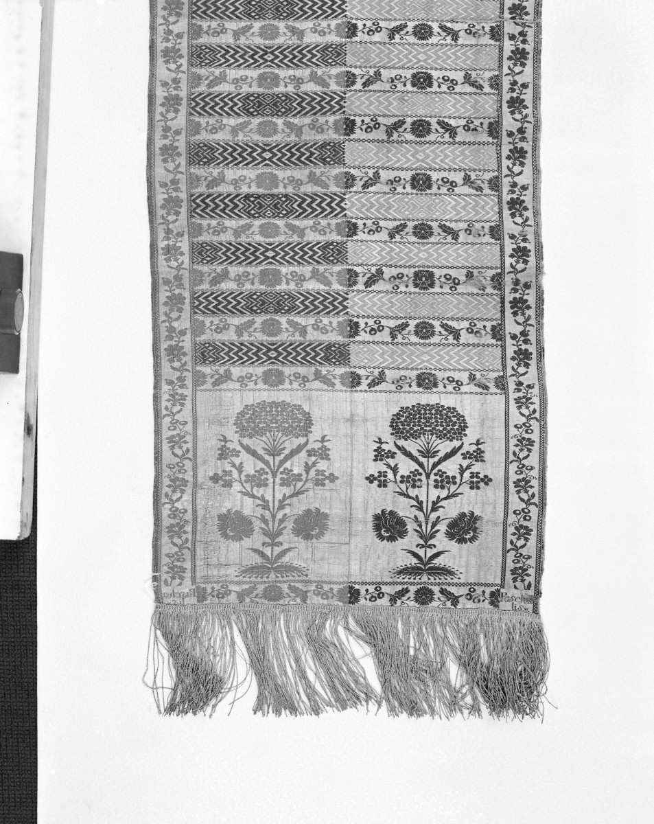 Muzeum Narodowe - zbiory - pas lity czterostronny - Warszawa lub Lipków /Paschalis Jakubowicz 1788 - 1790 rok/ - głowa i wciąża /fragment/ - awers, skan 1