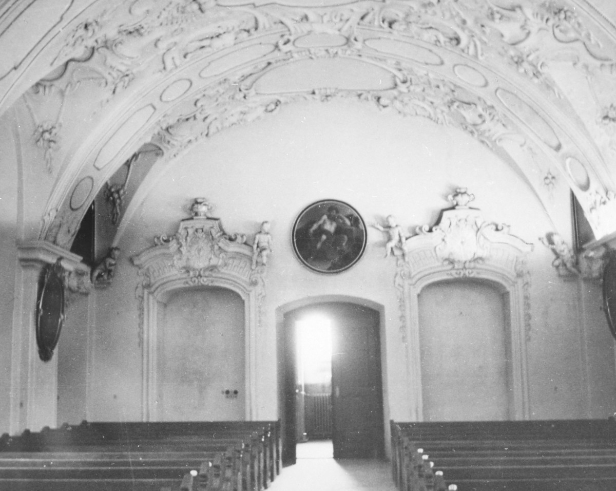 konwent jezuitów - wnętrze: aula, skan 1