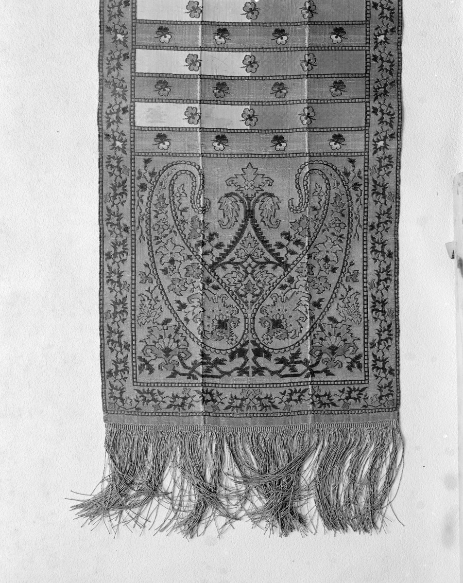Zamek Królewski - zbiory - pas lity czterostronny - /XIX wiek/ - głowa i wciąża /fragment/ - awers, skan 1