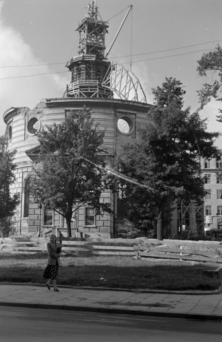 kościół ewangelicko-augsburski pw. Świętej Trójcy - widok ogólny, skan 1