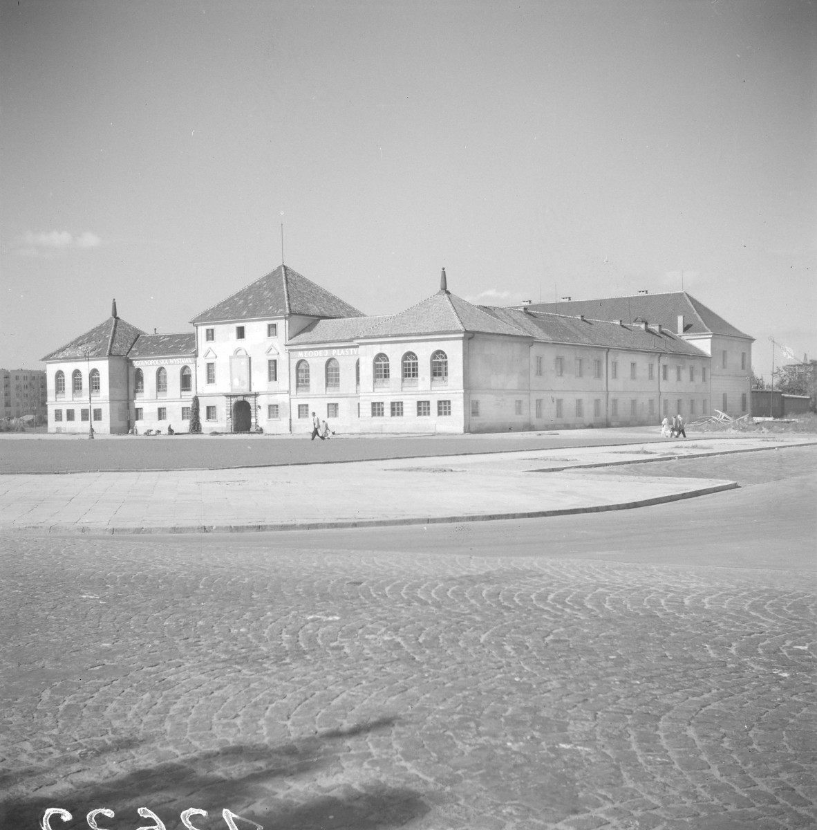 Arsenał Królewski obecnie Państwowe Muzeum Archeologiczne. Widok ogólny., skan 1